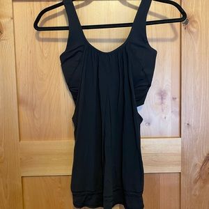 Lululemon Runs Times Tank size 4, black